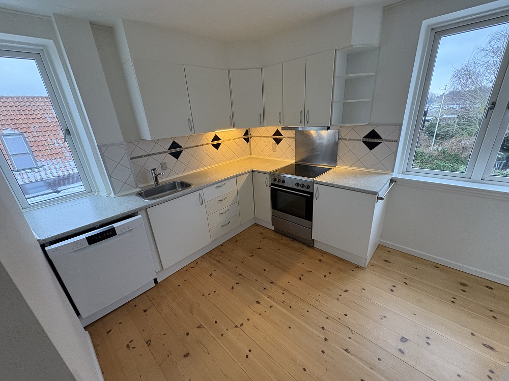 Tårnborgvej 112A 1. sal køk1